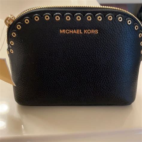 michael kors makeup bag outlet.